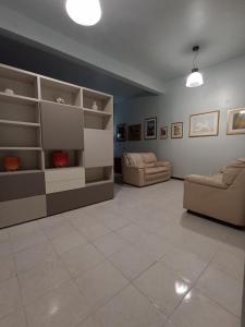 casaemily TrenoFiumicinoAir-VillaBonelli-Ostiense