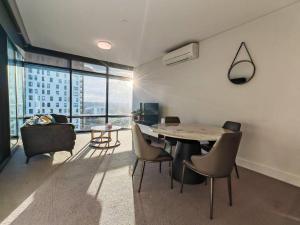 Bright and Spacious 2BR Apartment in Olympic Park
