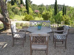 Villas Modern villa with private pool in Cesseras : photos des chambres