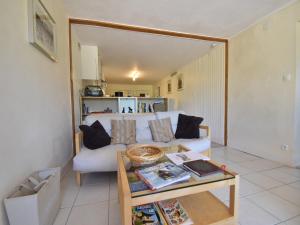 Maisons de vacances Vacation Home in France with Pool : photos des chambres
