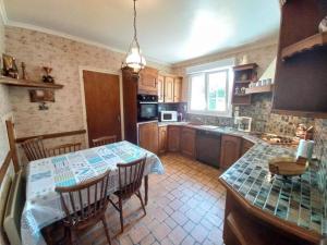 Maisons de vacances Charming Retreat in Henansal : photos des chambres