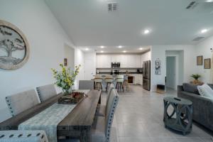 Cozy Modern 3BR Retreat