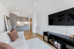 Lovely apartment close to Gatwick airport