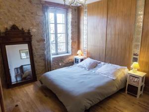 Maisons de vacances Holiday Home in Beziers with Pool and Vineyard : photos des chambres
