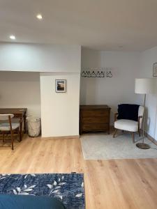 Maisons de vacances Charming 2 Bedroom Home in Central Beziers : photos des chambres