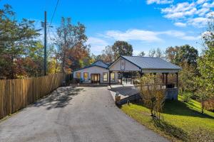 Paradise Springs by American Patriot Getaways