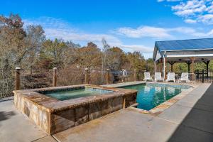 Paradise Springs by American Patriot Getaways