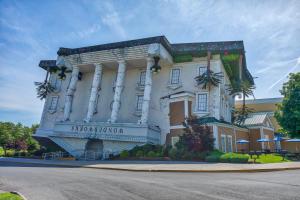 Parkway Hideaway by American Patriot Getaways