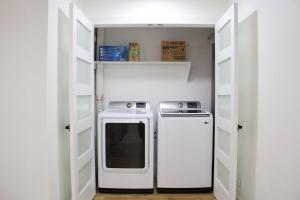 Modern Aesthetic 3 BR in North DFW