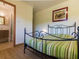 Poolside Luxury Villa in Montignac