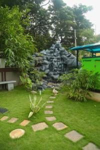 Castle 360 Inn