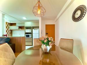 Apto completo com VISTA MAR em CONDOMINIO RESORT FRENTE MAR em Barra Velha 2 quartos AR CONDICIONADO CHURRASQUEIRA privativa Cozinha Completa PISCINA vaga de Garagem - VIL3