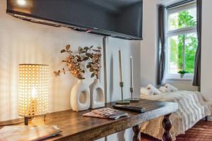 Central & Peaceful Apartment with Terrace