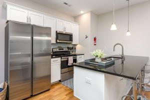 Queen Citys Nest Uptown