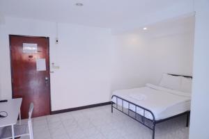 XX GO INN Patong Beach Phuket - โกอินน์ ป่าตอง