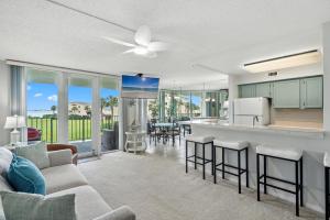 Santa Rosa Dunes Unit 912