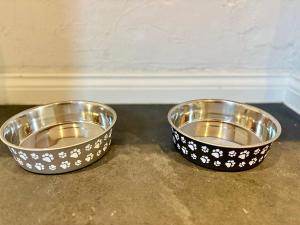 Central 2BR Pets Free Parking