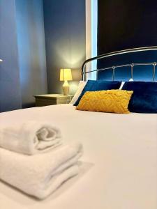 Central 2BR Pets Free Parking