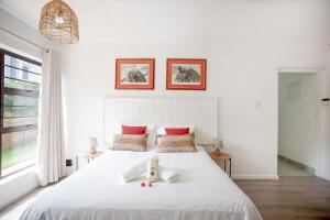 Kyles Kin Oceanfront Apartment