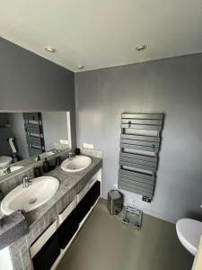Villas Maison avec piscine pres de Bordeaux : photos des chambres