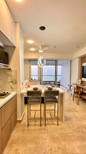 CB1506 | Sunset Loft frente al mar