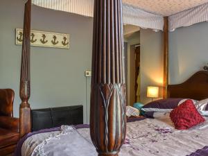Hunters Lodge