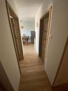 Nowy Apartament 5 Osob dobra lokalizacja 1 min z S6 300 m ul Franciszkanska
