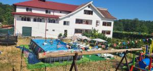 Pensiunea Ela Novaci