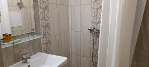 Апартаменти Детелини