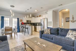 Island Retreat with Pool Access - 1 Block to Beach!