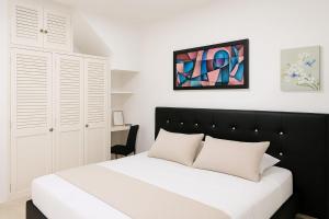 Two modern furnished apartments