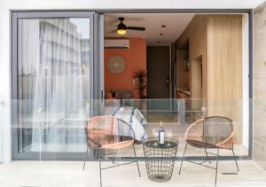 Cozy Studio with Rooftop Pool in Downtown Playa