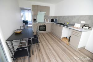 Maisons de vacances Nest - Maison Renovee, Parking gratuit, Fibre : photos des chambres