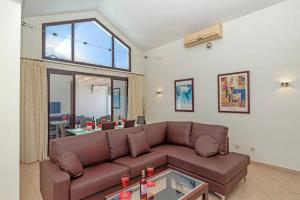 Villa Janubio by Villa Plus