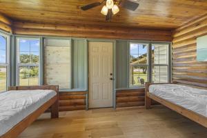 Willow Heaven - Lakefront Cabin Escape