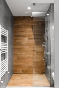 Manda Ray 1 Seafront Apartment Endless Blue Views