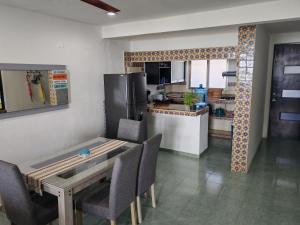 Beach House & Yacht Seaside Sunrise Haven