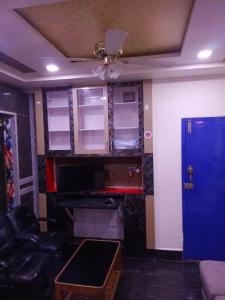 Luxurious 2BHK AC flat at Hitech City at affordable pricing
