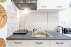 Very Central - Very Small - Lively Area