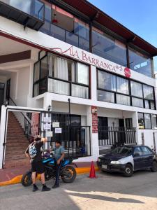 Hotel la barranca 5