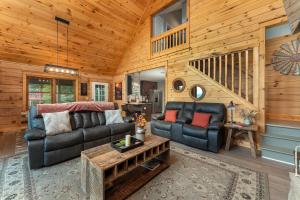 Min to Hatley Pt - Stunning Mtn Views - Hot Tub