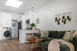 All New Apt Mins Beach, Downtown & Convention Ctr LB ADU