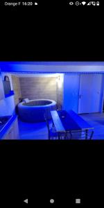 Appartements Bas de villa a 100 M de la plage : photos des chambres