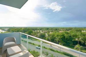 Beachside 1Bdrm Apt. Hidden Oasis with Pool & BBQ