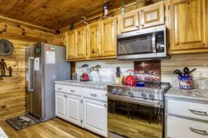 Views, Gorgeous Inside, Game Room, Fire Pit