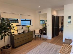 Beautiful Private Guest Suite