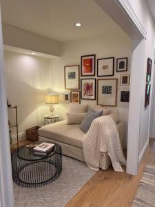 Beautiful Private Guest Suite