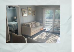 Condo Close To Beach & Golfing