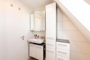 SCHUSTERjunge Homes I Zentrale Ferienwohnung I neu & modern I 2 Zimmer bis 4 Personen