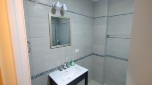 Escaleras a la Costanera